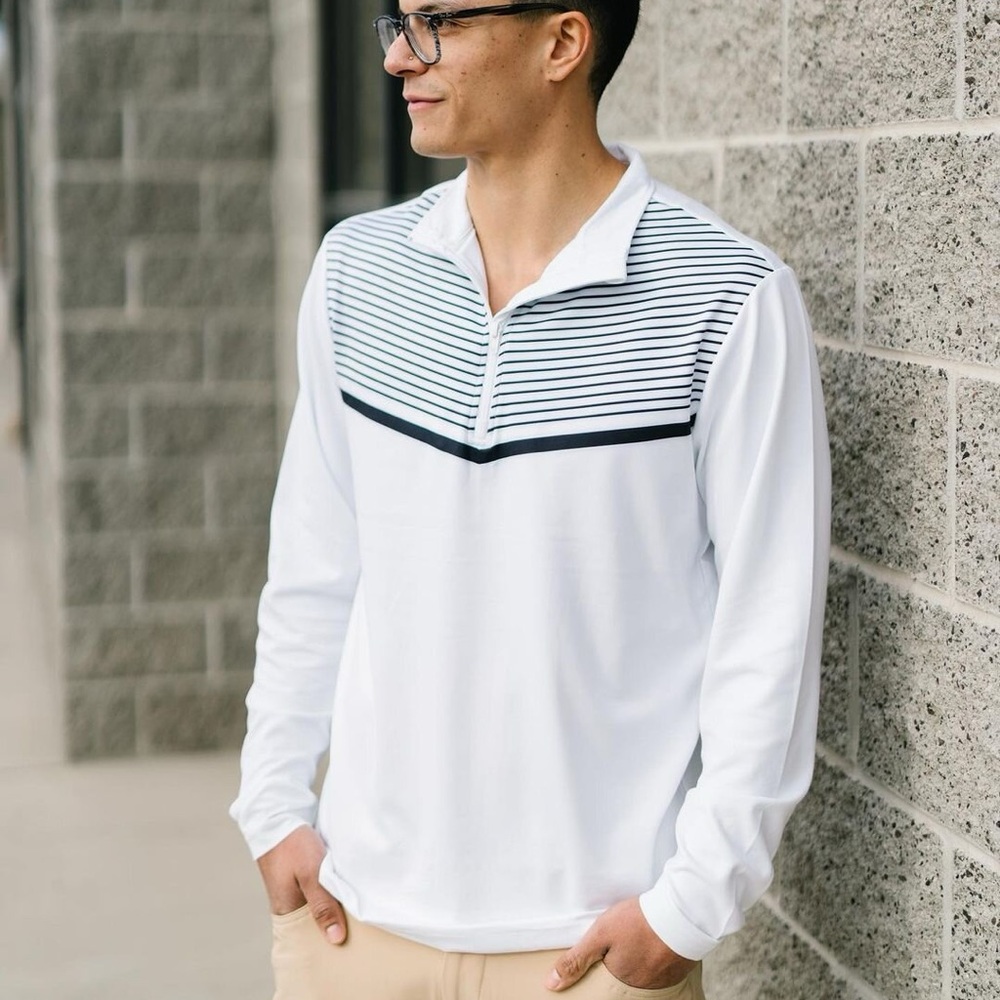 Zyia Mens Small Performance Top